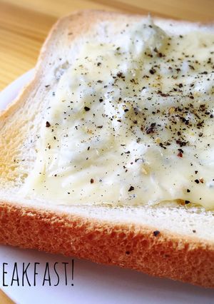 お手軽♪しらすとチーマヨトースト☻-レシピのメイン写真