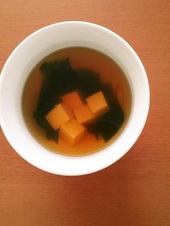 豆腐とわかめのお吸い物-レシピのメイン写真