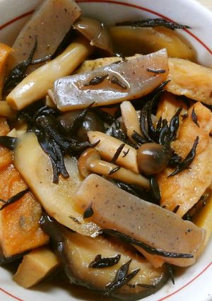 簡単◆きのこと蒟蒻とさつま揚げのひじき煮-レシピのメイン写真