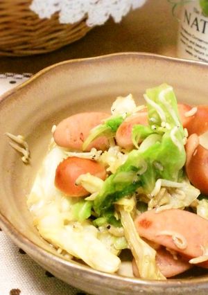 ぱぱっと！キャベツとソーセージの炒め物-レシピのメイン写真