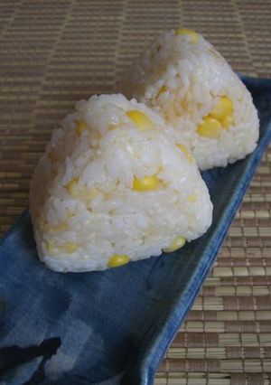 △味噌バタコーンおにぎり△-レシピのメイン写真