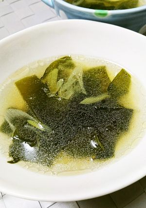 茹で鶏の茹で汁で簡単極旨スープ-レシピのメイン写真