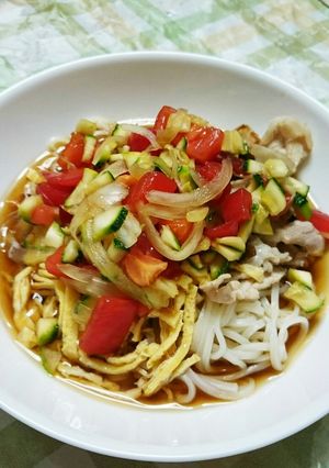 簡単!トマトとズッキーニのそうめんつゆ-レシピのメイン写真