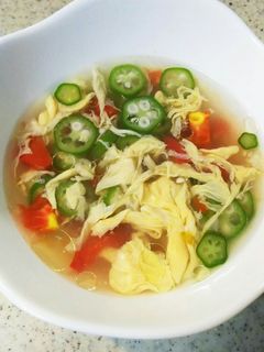 オクラとトマトと卵のスープ-レシピのメイン写真