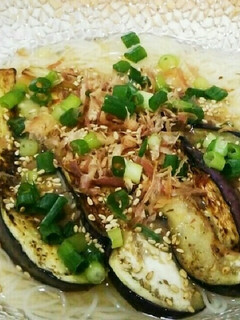 ごま油が香ばしい♪簡単焼きなすそうめん-レシピのメイン写真