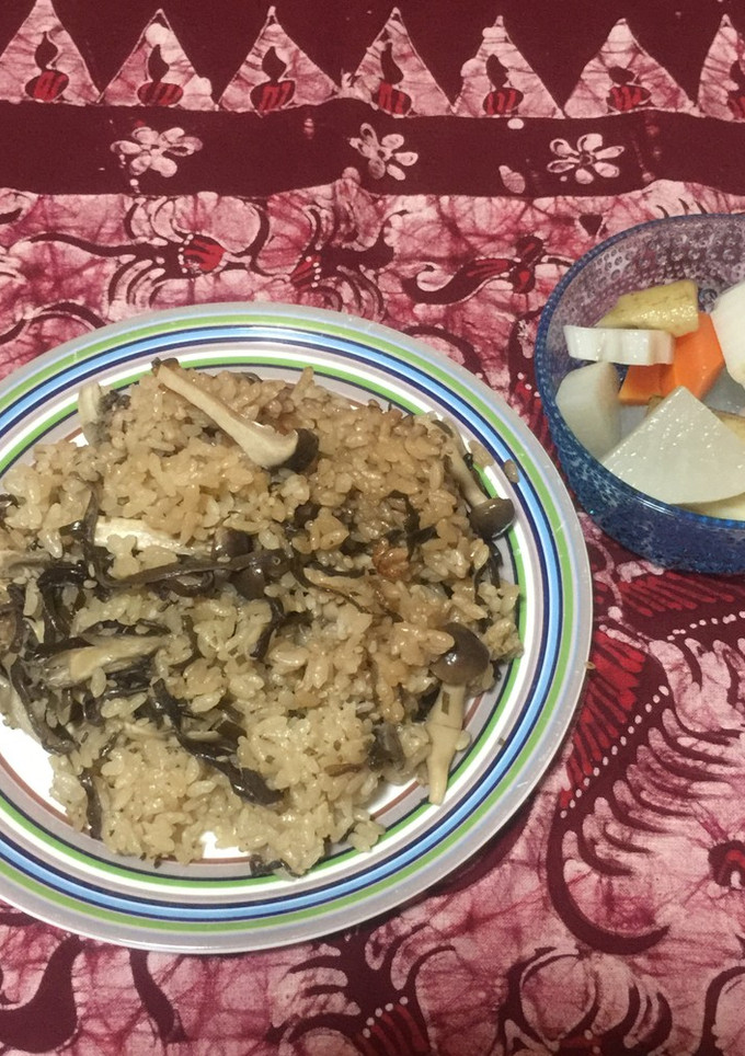 きのこと塩昆布の炊き込みご飯-レシピのメイン写真