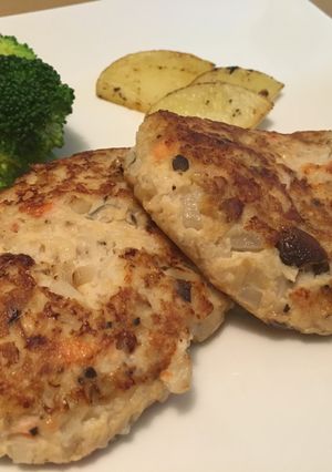 肉なしヘルシー♪♪鮭とキノコの豆腐バーグ-レシピのメイン写真