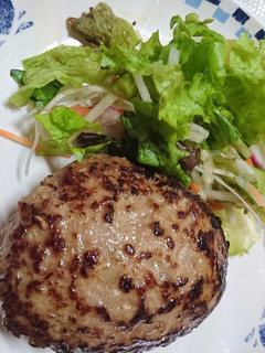 肉汁たっぷり!簡単ジューシーハンバーグ-レシピのメイン写真