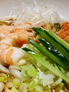 冷やしキムチうどん♪-レシピのメイン写真