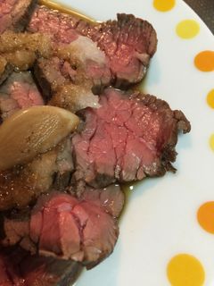 自宅でダッチオーブン 簡単ローストビーフ-レシピのメイン写真
