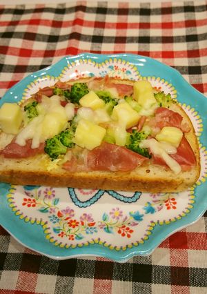 ブロッコリースプラウト◇チーズトースト-レシピのメイン写真