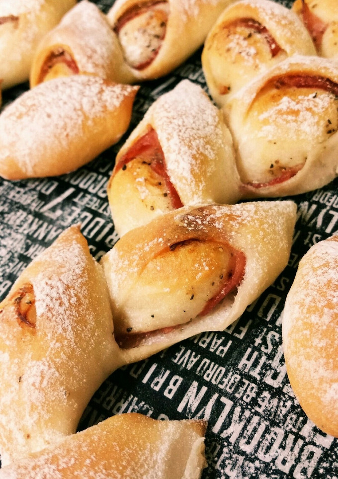 手捏ねで簡単♡ママの為のベーコンエピ-レシピのメイン写真