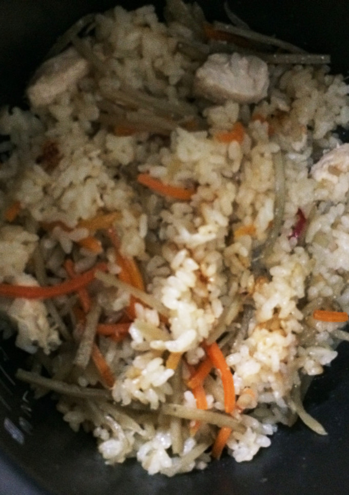 鶏ごぼう風ささ身とキンピラの炊き込みご飯-レシピのメイン写真