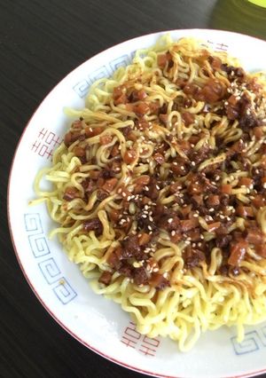 手抜きレトルト使用)ジャージャー焼そば-レシピのメイン写真