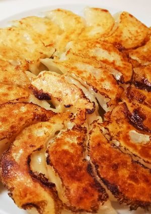 薫の黒にんにく➕チーズ餃子-レシピのメイン写真