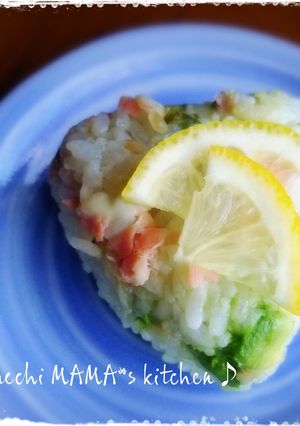 レモン爽やか♪アボカド鮭チーズおにぎり-レシピのメイン写真