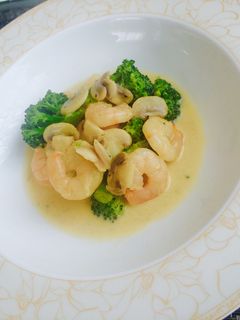 【10分でできる!海老のクリーム煮】-レシピのメイン写真