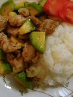 ワンプレートに!アボカド豚肉炒め☆-レシピのメイン写真