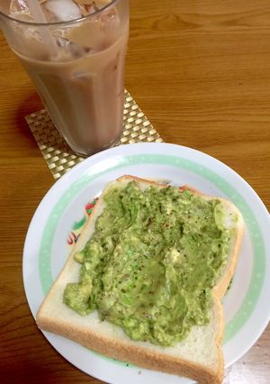 森のバタ〜で朝食♪アボカドトースト♡-レシピのメイン写真
