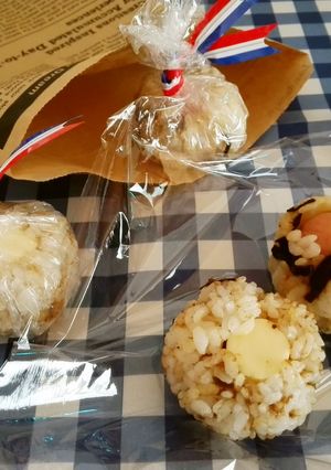 よろこんぶおにぎり♪ウィンナー&チーズ-レシピのメイン写真
