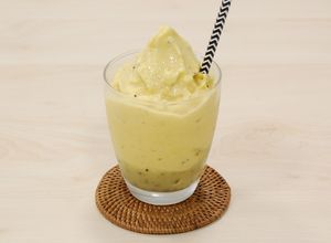 マンゴーキウイミルクスムージー-レシピのメイン写真