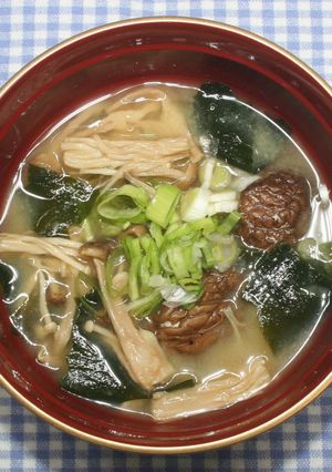 ヨーグルト戻し☆酷旨☆乾燥きのこで味噌汁-レシピのメイン写真