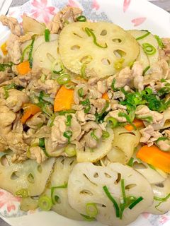 簡単に食物繊維を摂れるレンコン豚肉炒め-レシピのメイン写真