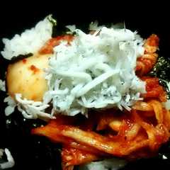 รูปของ しらすキムチ丼
