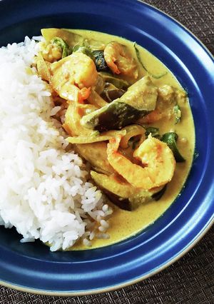 蒸し汁がポイント♪ココナッツ海老カレー-レシピのメイン写真
