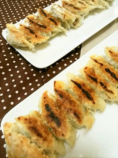 トマト塩麹de焼き餃子♪-レシピのメイン写真