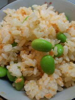 鮭フレークと枝豆のずぼら混ぜご飯☆-レシピのメイン写真