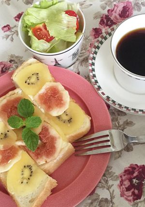 クリームチーズでオープントースト-レシピのメイン写真