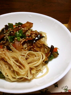 ベーコンと夏野菜の焼き素麺-レシピのメイン写真