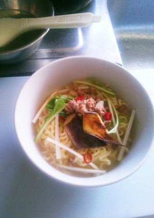 ピリ辛☆濃厚味噌インスタントラーメン-レシピのメイン写真