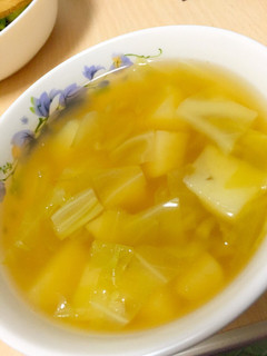 キャベツとじゃがいもだけのスープ-レシピのメイン写真