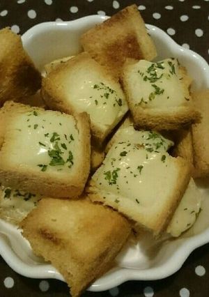 カリカリひとくちチーズトースト✨-レシピのメイン写真