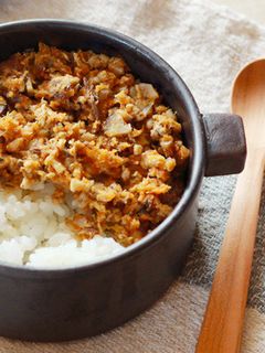 【離乳食完了期】魚とひじきのみそそぼろ丼-レシピのメイン写真