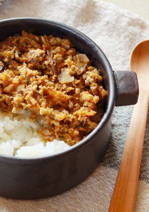 【離乳食完了期】魚とひじきのみそそぼろ丼-レシピのメイン写真