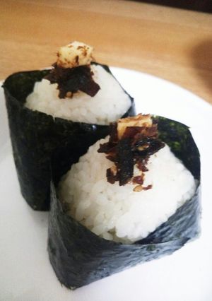 昆布チーズオニギリ-レシピのメイン写真