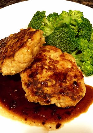 我が家の基本 ぎゅっと肉汁ハンバーグ-レシピのメイン写真
