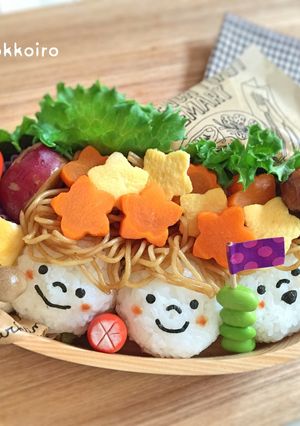 紅葉☆遠足☆焼きそば弁当☆簡単♫キャラ弁-レシピのメイン写真
