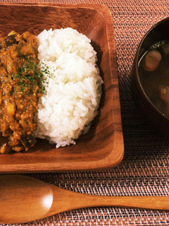 ナスのドライカレーとコンソメスープ-レシピのメイン写真