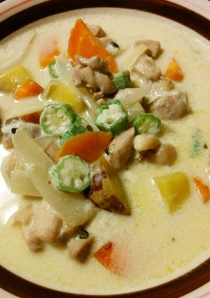 鶏もも肉と薩摩芋のクリームシチュー-レシピのメイン写真