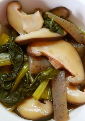 簡単！あと一品♪小松菜と蒟蒻と椎茸の煮物-レシピのメイン写真