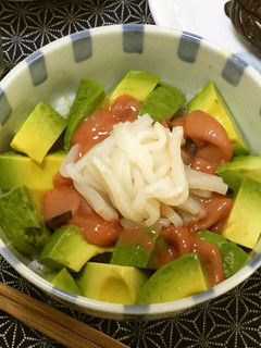 アボカド☆Wイカ塩辛丼-レシピのメイン写真