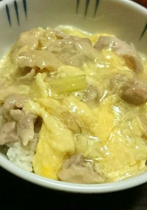 優しい味♪とろツヤ親子丼-レシピのメイン写真