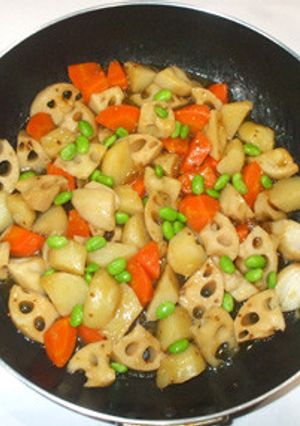 レンコンじゃがいも人参の煮物♪辛子風味-レシピのメイン写真