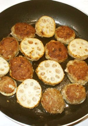 レンコン・ひき肉の簡単肉詰め♪はさみ焼き-レシピのメイン写真