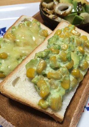アボカドとコーンのマヨチートースト-レシピのメイン写真