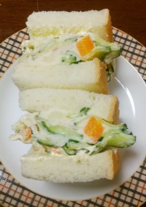 おうちで手軽に♪ポテサラマヨデリサンド-レシピのメイン写真
